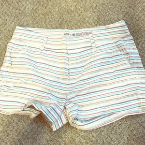 Gap 3 in shorts